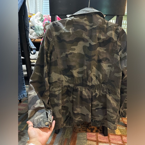 Love tree camo zip up jacket - Picture 4 of 4